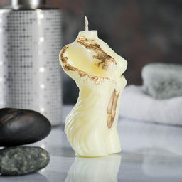 Фигурная свеча "Торс женский с крыльями" молочная с поталью 10см