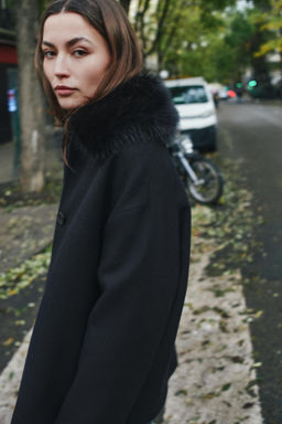 CROPPED COAT WITH WOOL AND FAUX FUR LAPEL - Zara фото 5