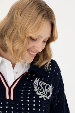 Kad_n Lacivert V Yaka Kazak