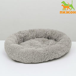 Лежанка для собак и кошек Уют, мягкий мех, 50 х 42 х 11 см, серая