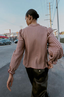 BLUSA VOLANTES CUADROS / Burgundy
