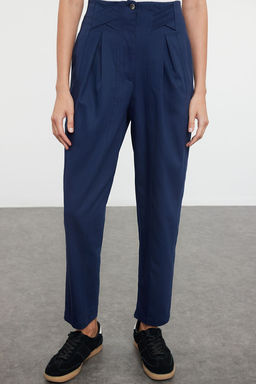 Lacivert Pamuklu Havuc Kal?p Serit Detayl? Dokuma Pantolon TWOAW22PL0342