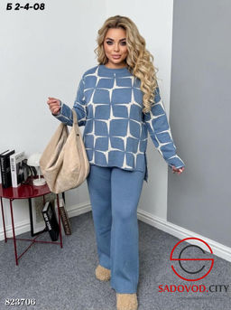 Костюм женский с рисунком