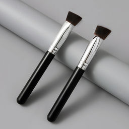 Kristaller Профессиональная треугольная кисть для макияжа средняя / Beauty Brush, черный