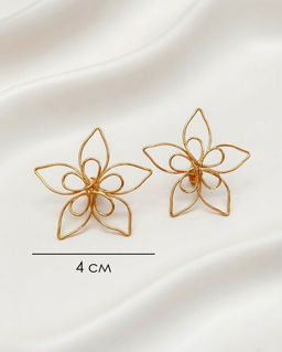 Стильные серьги