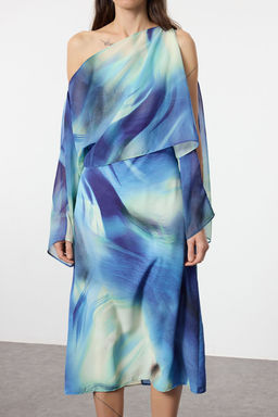 TRENDYOLMILLA Mavi Soyut Desenli Duz Kesim Pelerin Detayl? Maxi Astarl? Sifon Dokuma Elbise TWOSS25EL00014 фото 3