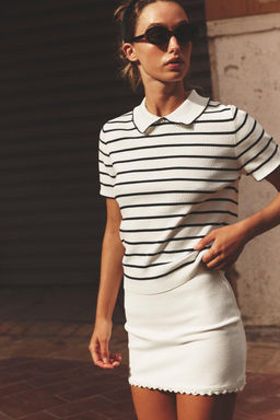 KNIT TOP WITH PIPING