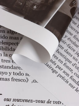 Цена за 20 шт. Пленка флористическая для цветов «Газета моды» 65 мкм, серая, 50×57±1 см