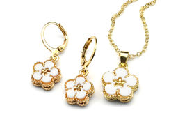 Комплект Серьги и подвеска на цепочке "Ромашки" цв.белый, 44см