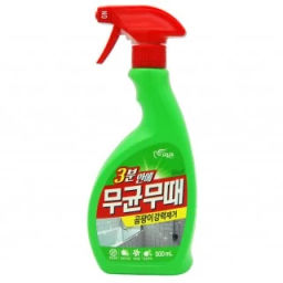 Чистящее средство для ванной комнаты от плесени (с ароматом трав) с пульверизатором. -BISOL
 FOR MOLD. 500 ml