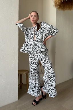 Костюм женский SET070/06/Белый, черный