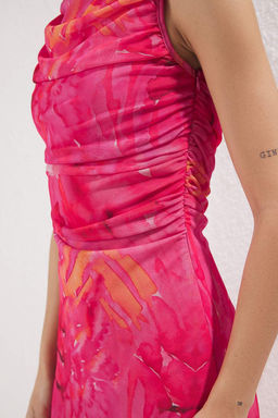 TRENDYOLMILLA Siyah Vucuda Oturan Astarl? Tul Orme Abiye Elbise TPRSS25AE00040 фото 3