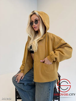 Ветровка женская с капюшоном