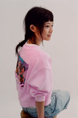 SUDADERA ESTAMPADA KPOP DEMON HUNTERS NETFLIX / Rosa - Zara фото 2
