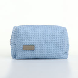 Косметичка женская на молнии TEXTURA, объёмная, средняя, мягкая, вафельная текстура, голубая  фото 5
