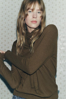 PLAIN KNIT SCARF SWEATER - Zara фото 4