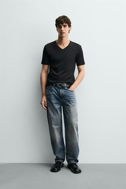 BASIC V-NECK T-SHIRT - Zara фото 9