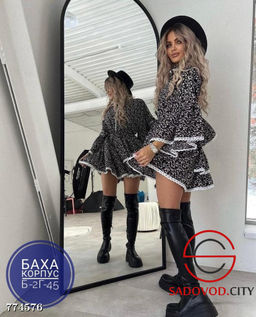 Женское платье в цветочек