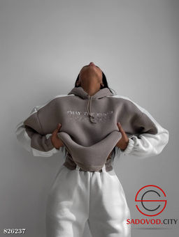 Костюм женский спортивный