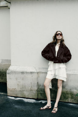DOUBLE-BREASTED SHORT TRENCH COAT