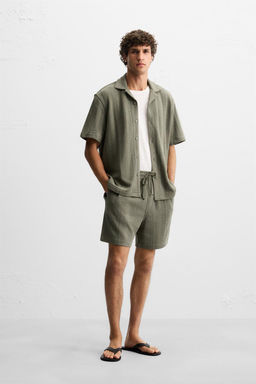 JACQUARD TEXTURED BERMUDA SHORTS
