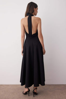 Siyah Dekolteli Boyundan Baglamal? Poplin Astarl? Dokuma Elbise TWOSS25EL00890