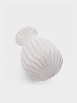 Ваза для цветов Relief, пластик, 11.5×8×17 см, белая