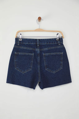 TRENDYOLMILLA Koyu Mavi Paca Kesikli Mini Denim Sort TWOSS25SR00174  фото 7