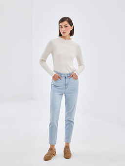 Dik Yaka Dokulu Kad?n Body