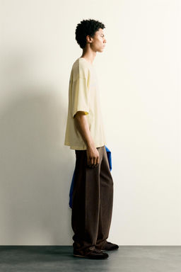 CAMISETA RELAXED FIT PARCHES COMBINADOS / Amarillo claro - Zara фото 4