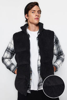 Trendyolmilla Man Siyah Erkek Regular Fit K?sl?k Kadife Yelek TMNAW23YE00013