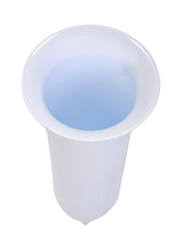 Ваза для цветов с колышком 0,65л d10см h26см, цвет белый