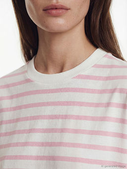 Bisiklet Yaka ?izgili Kad?n Ti??rt