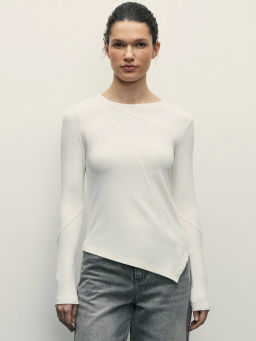 Лонгслив из вискозы асимметричного кроя / Zarina  фото 3