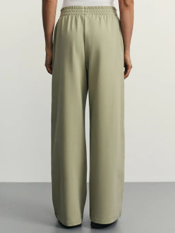 Базовые широкие трикотажные брюки / Zarina  фото 4