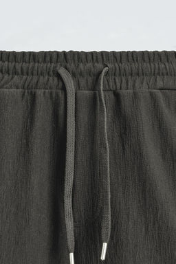 BERMUDA JOGGER ESTRUCTURA / Verdoso - Zara фото 8