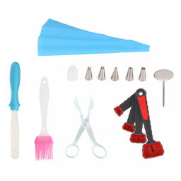 Кондитерский набор 12 предметов Мастер: мешок для крема п/эт 26см, насадка из нержавеющей стали - 5 штук, д1,8см, h3см; фиксатор винтовой для насадок пластик; ножницы пластик, гвоздик держатель 6см нержавеющая сталь; кисточка 16см силикон/пластик; - Домашняя мода фото 2