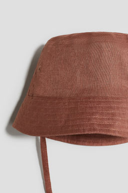 Gorro de lino para el sol