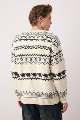 Ekru Regular Bisiklet Yaka Y?lbas? Kazak TMNAW26KZ00004 - Trendyolmilla фото 5