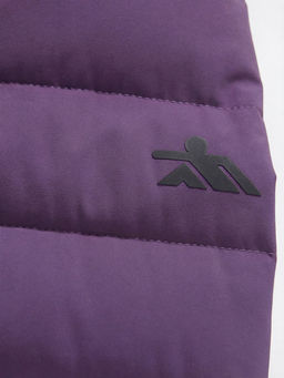 Куртка женская стёганая с капюшоном с графеновой подкладкой темно-фиолетового цвета 9624_1TF