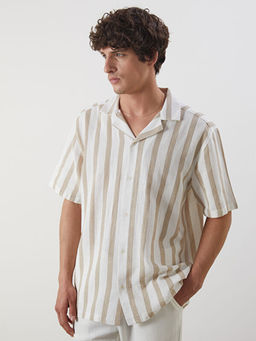 Regular Fit K?sa Kollu Erkek Dokulu G?mlek