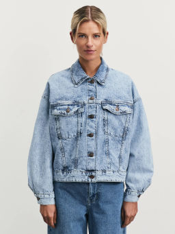 Джинсовая куртка на пуговицах / Zarina  фото 3