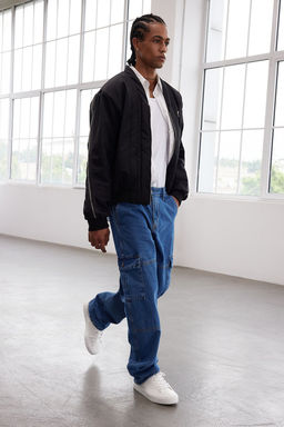 TRENDYOL MAN Limited Edition Siyah Oversize Fit Fermuar Detayl? V Yaka K?sl?k Mont TMNAW25MO00035 - Trendyolmilla фото 2