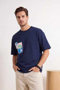 Lacivert Oversize/Geni_ Kesim Tropikal Bask_l_ %100 Pamuk T-Shirt TMNSS25TS00219