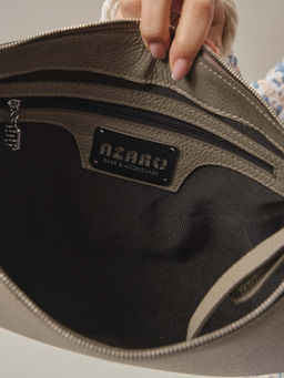 Сумка женская сэддл Azaro 31042 серо-коричневый