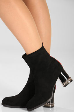 Ботинки женские с декором на каблуке