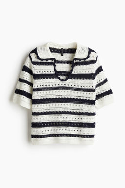 Top en punto calado con cuello