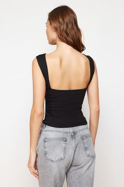 Siyah S?rt Dekolteli Fitted Regular Boy Pamuklu Esnek Orme Bluz TWOSS24BZ00031