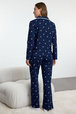 Trendyolmilla Lacivert %100 Pamuklu K?s Temal? Biyeli Orme Pijama Tak?m? THMAW25PT00083
