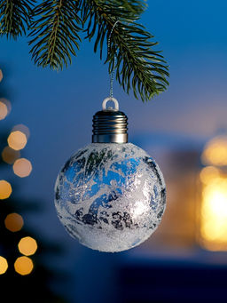 Ёлочный шар Серебристый, 8 см, 1 LED, от батареек LR443, свечение тёплое белое - Luazon lighting фото 2